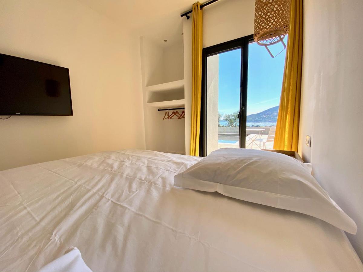 Villas De Standing Avec Magnifique Vue Mer Et Piscines Privees, Sagone Sagone (Corsica) Exterior foto